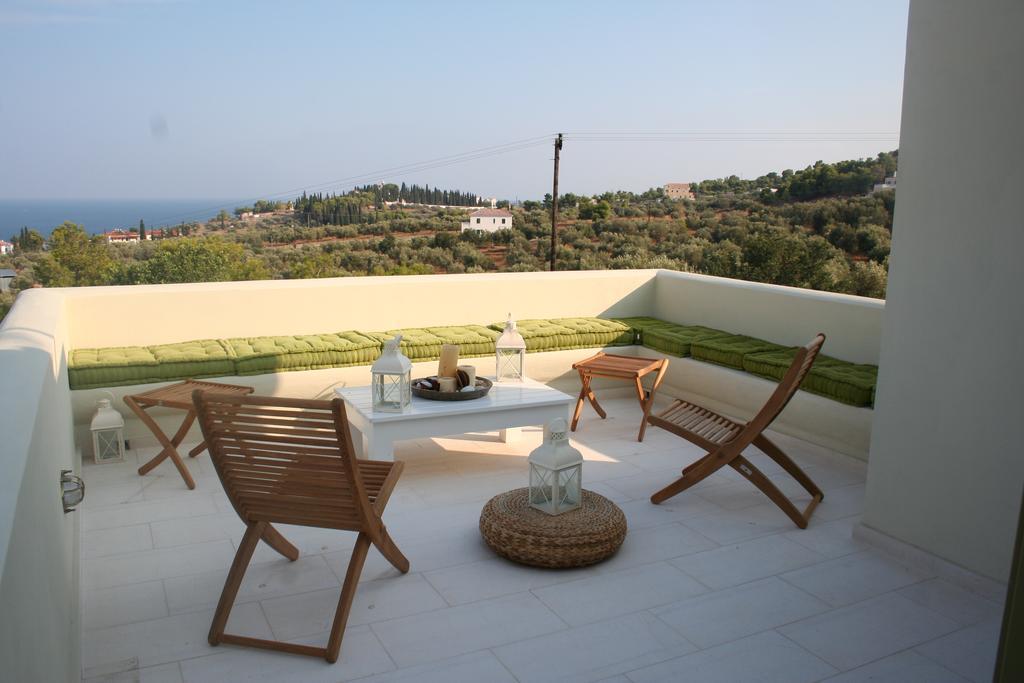 Xenon Estate Villa Spetses Town ภายนอก รูปภาพ