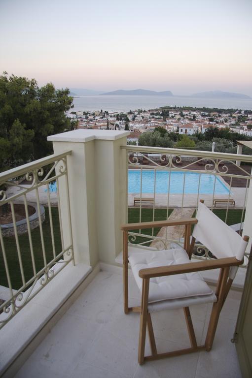 Xenon Estate Villa Spetses Town ภายนอก รูปภาพ